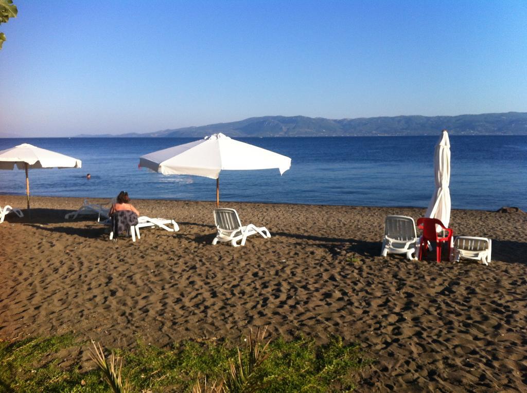 Posidonia Pension Амаринтос Экстерьер фото