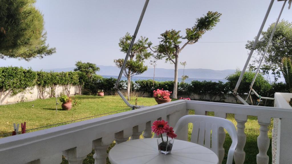 Posidonia Pension Амаринтос Экстерьер фото